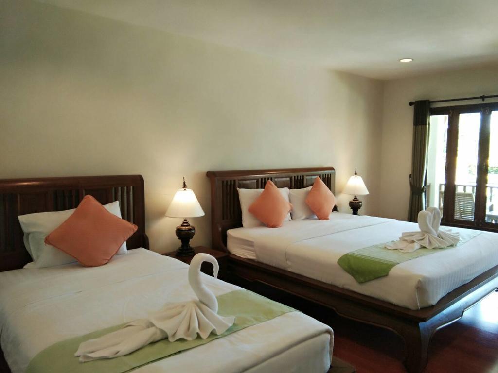 Deluxe Triple Bed Room