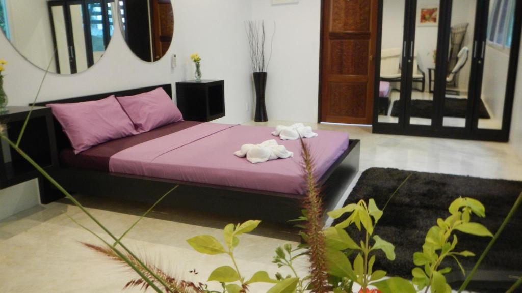 Five-Bedroom Villa Private Pool