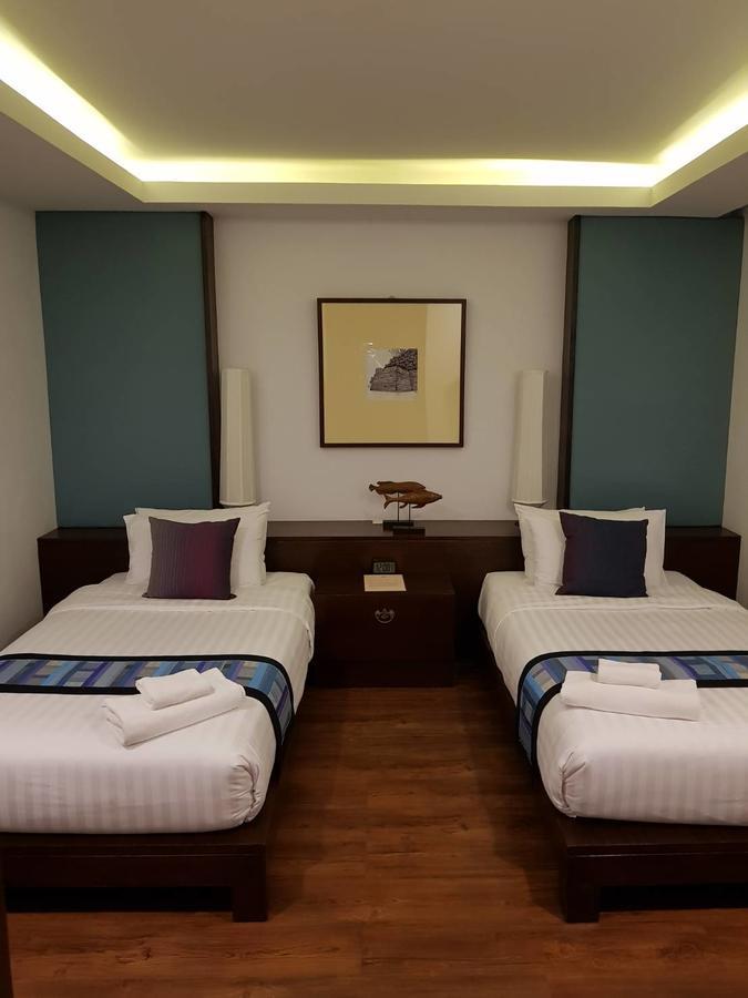 Deluxe Twin Room No Window
