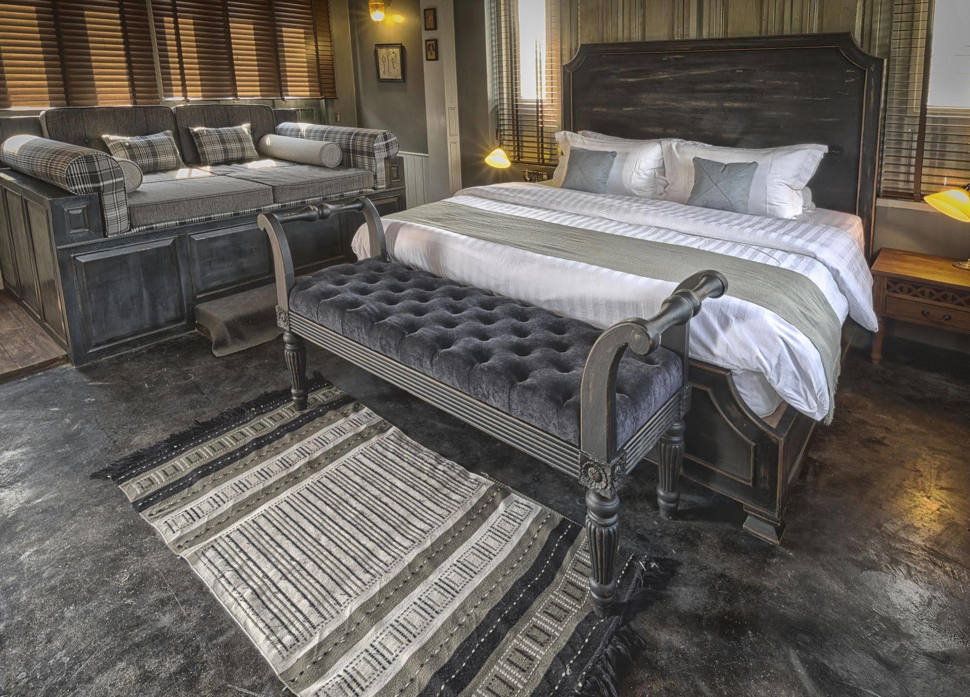 Two Separate Rooms Shared Balcony