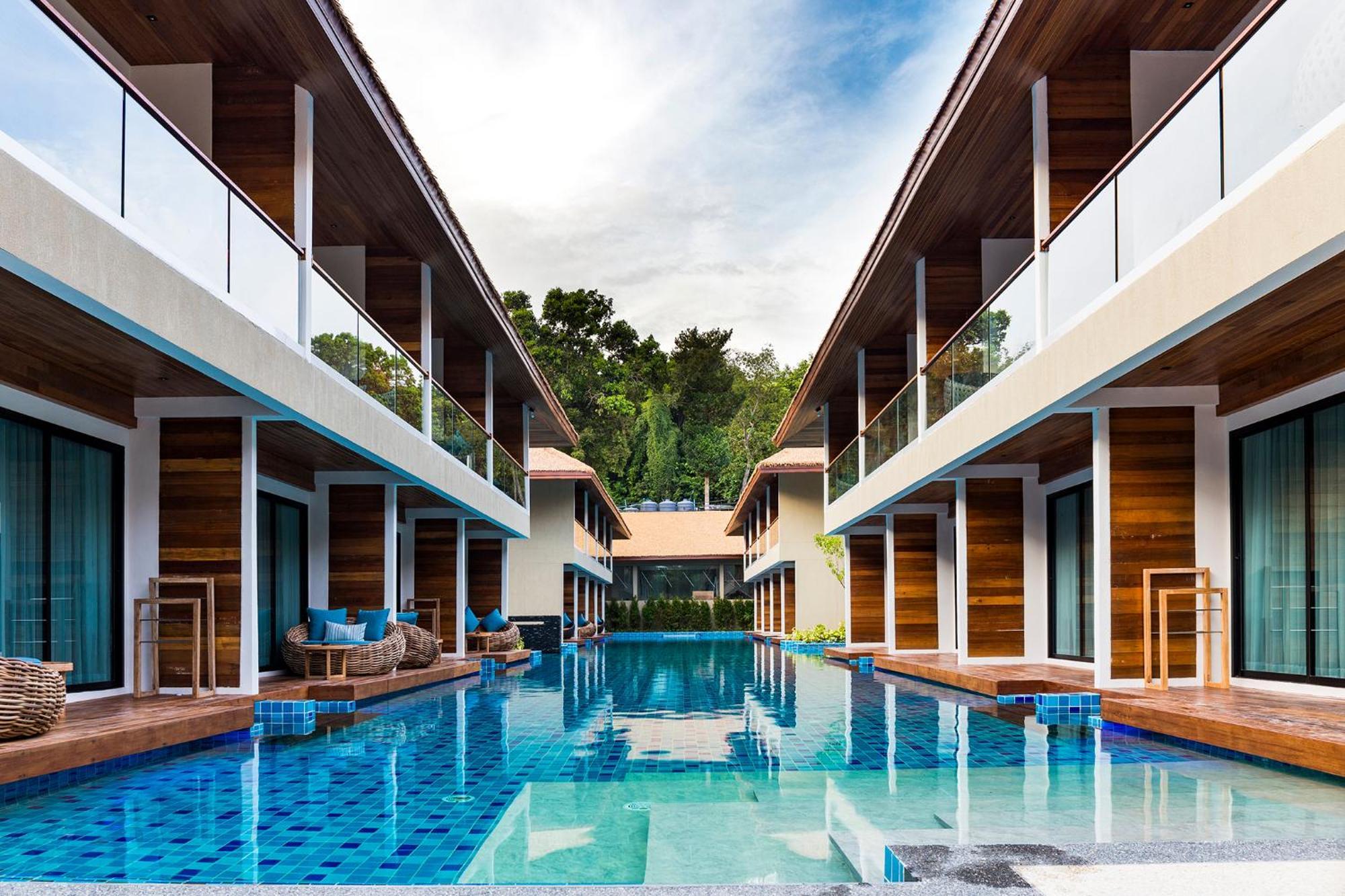 Superior Pool Access Double Room