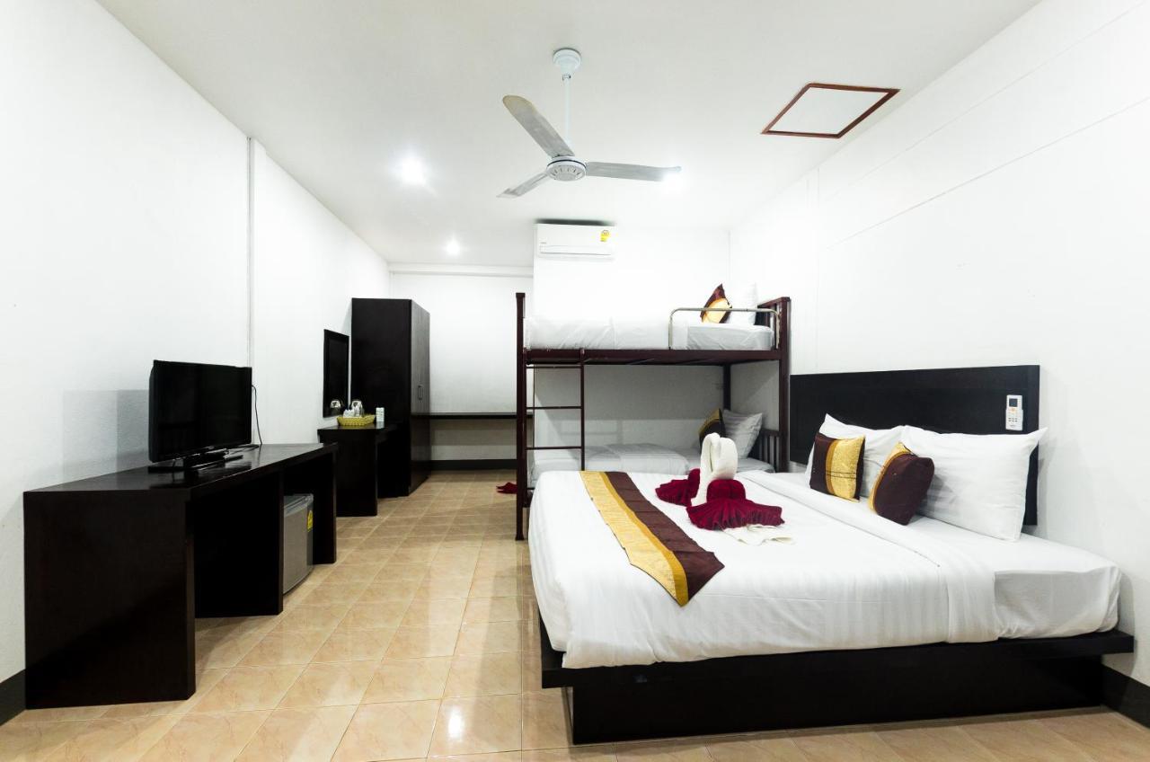 Deluxe Quadruple Room