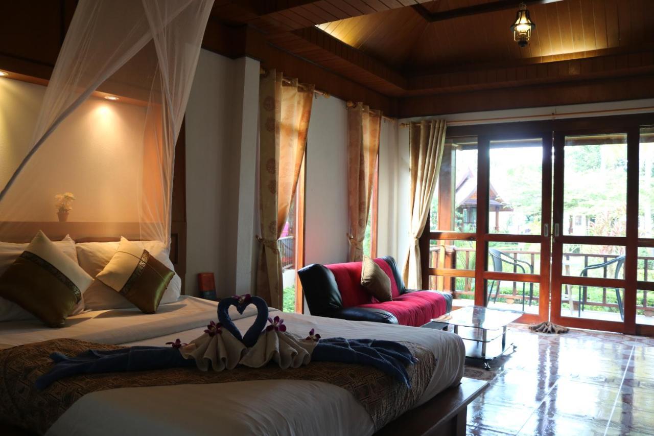 Deluxe Garden View Villa