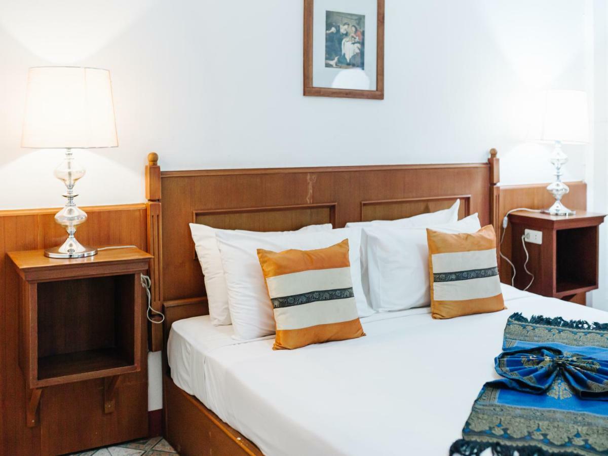 Double Room Private Bathroom