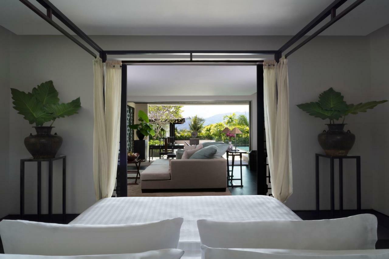 Spa & Pool Pavilion