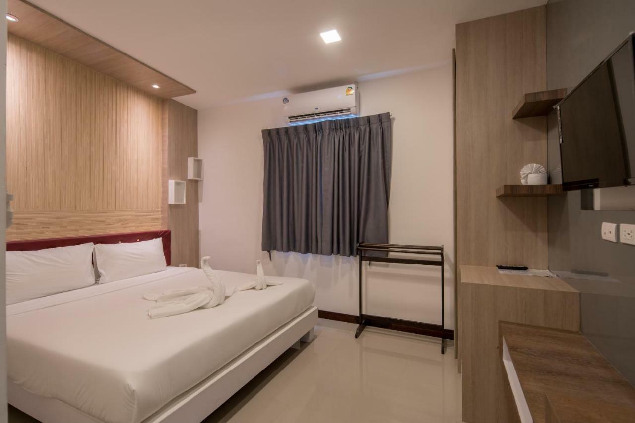 Large Apartment Sea View