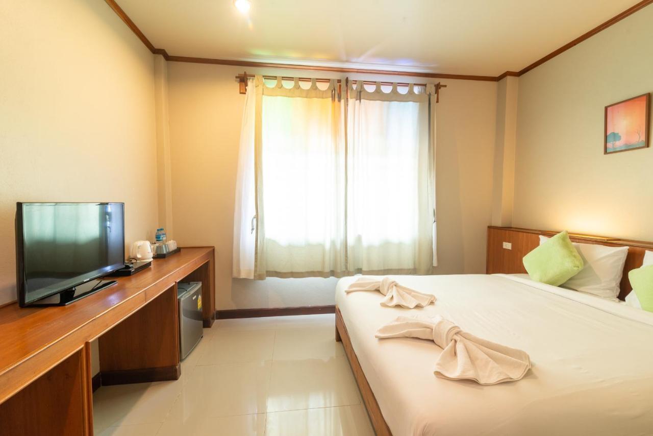 Deluxe Double Room Street View