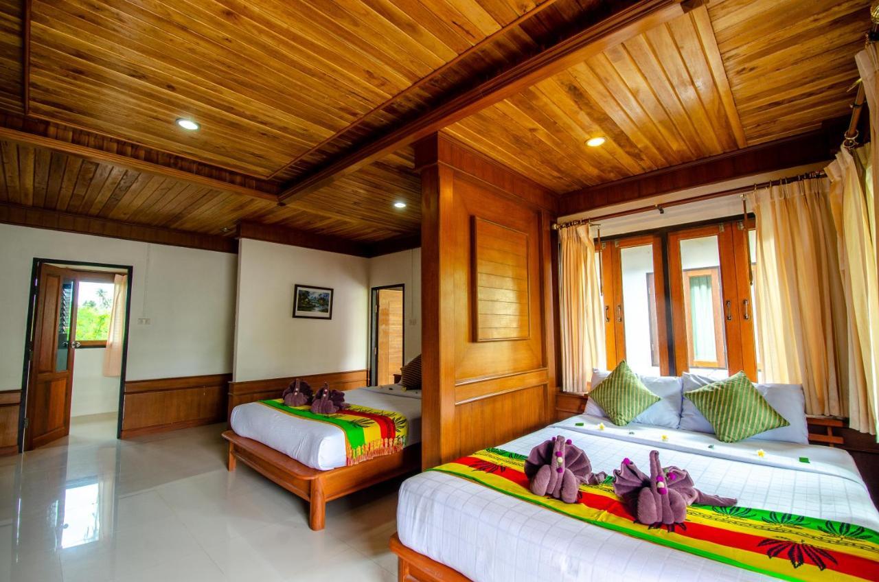 Deluxe Bungalow Twin Bed