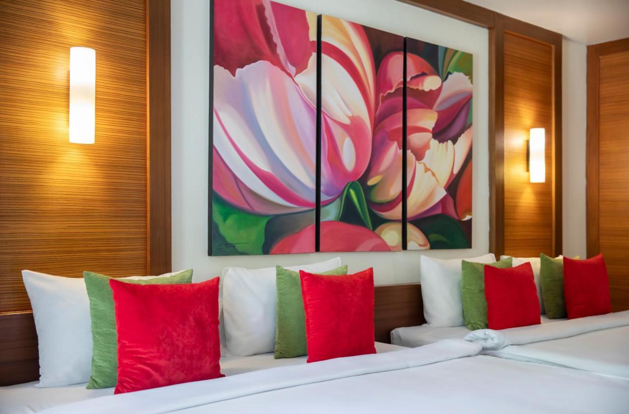 Deluxe Family Room
