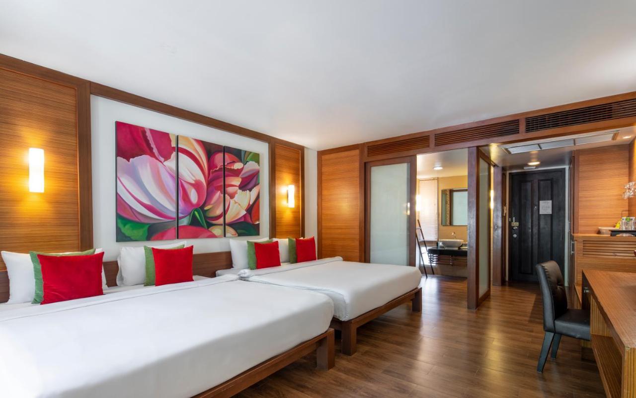 Deluxe Family Room