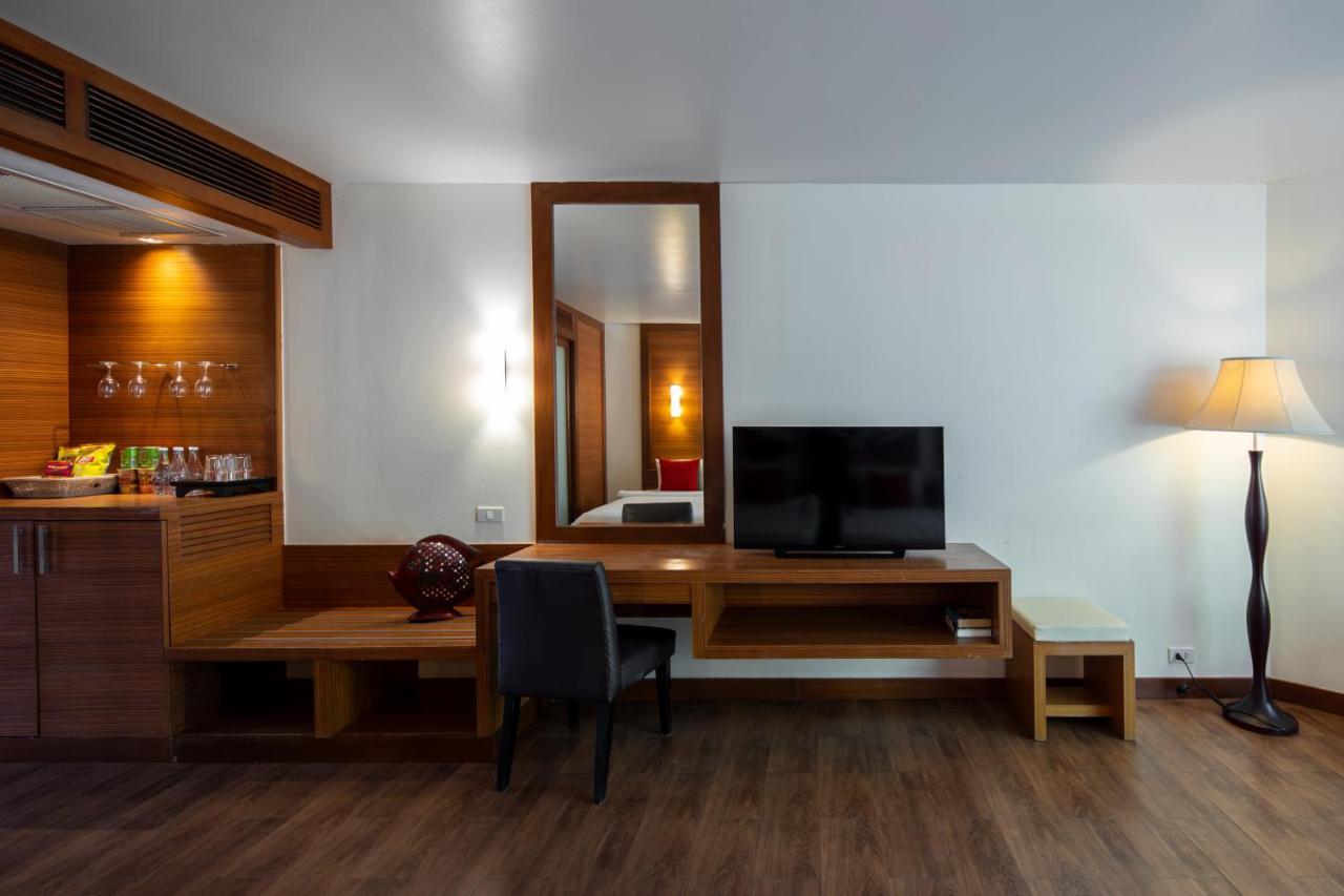 Deluxe Family Room