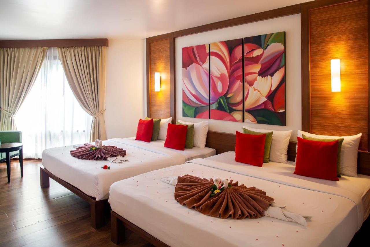 Deluxe Family Room