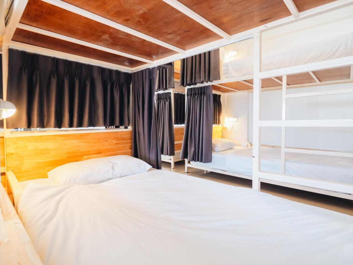 8-Bed Mixed Dormitory Room