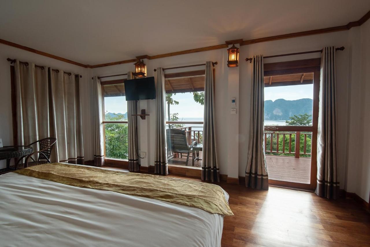Superior Villa Partial Sea View Transfer to Tonsai Pier