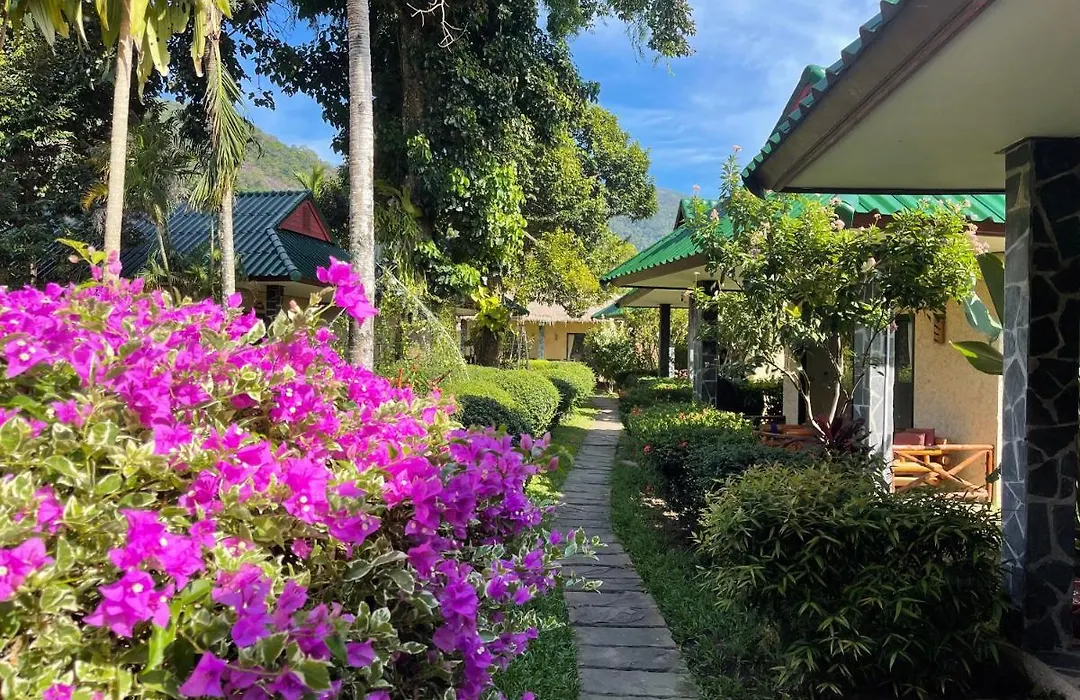Garden Resort-1
