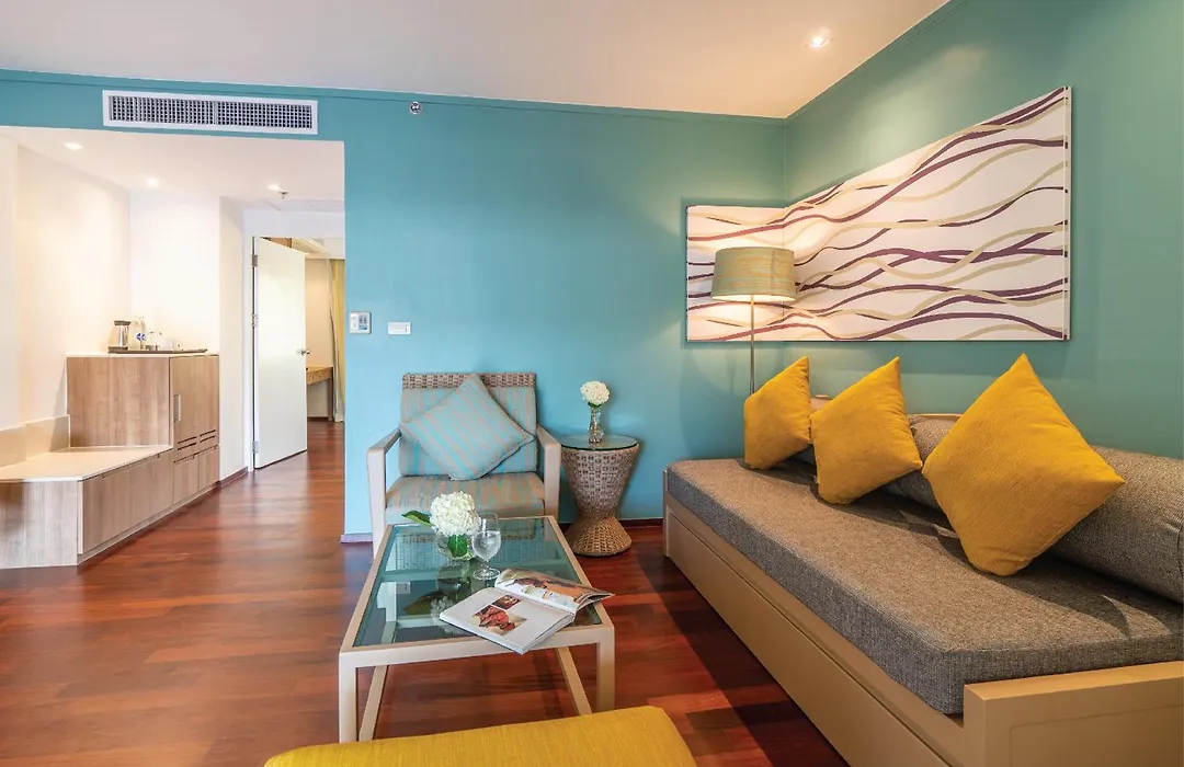 Radisson Resort And Suites Phuket-1
