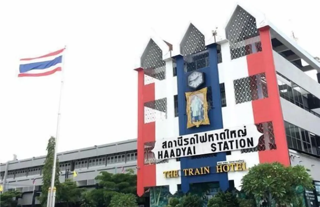 The Train Hotel Hatyai-1