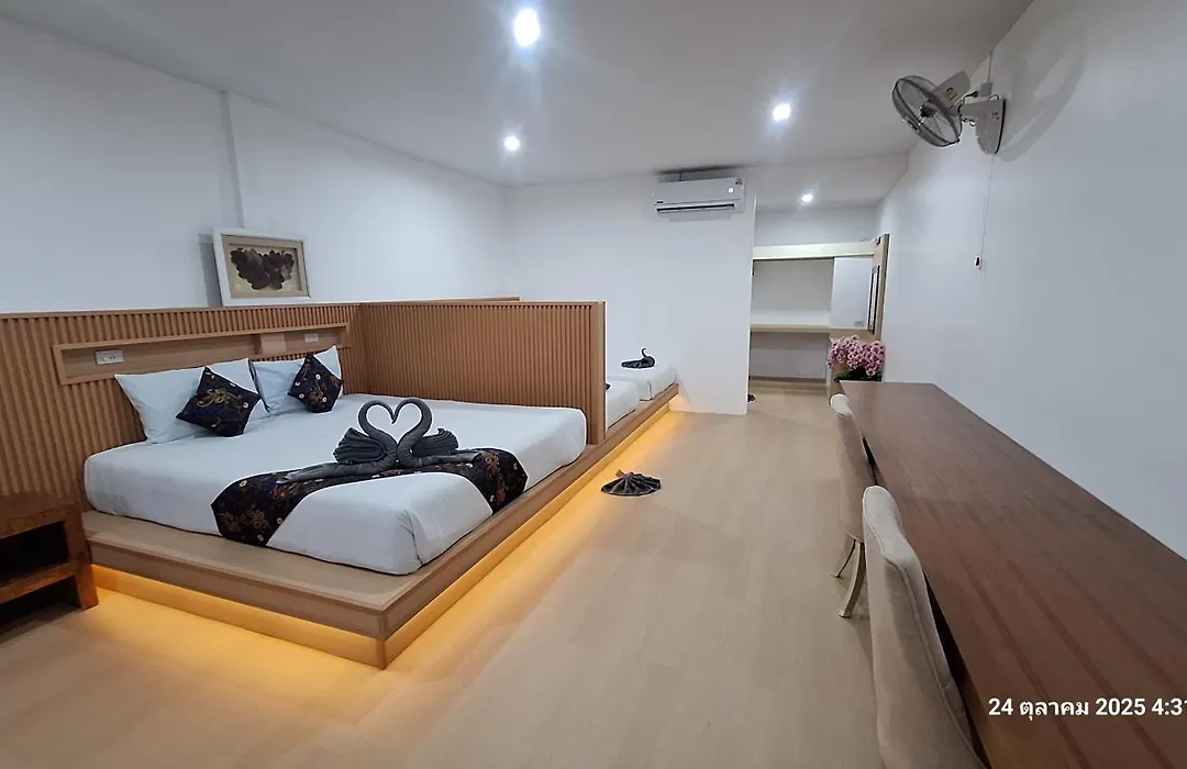 Sleep In Lanta Resort-1