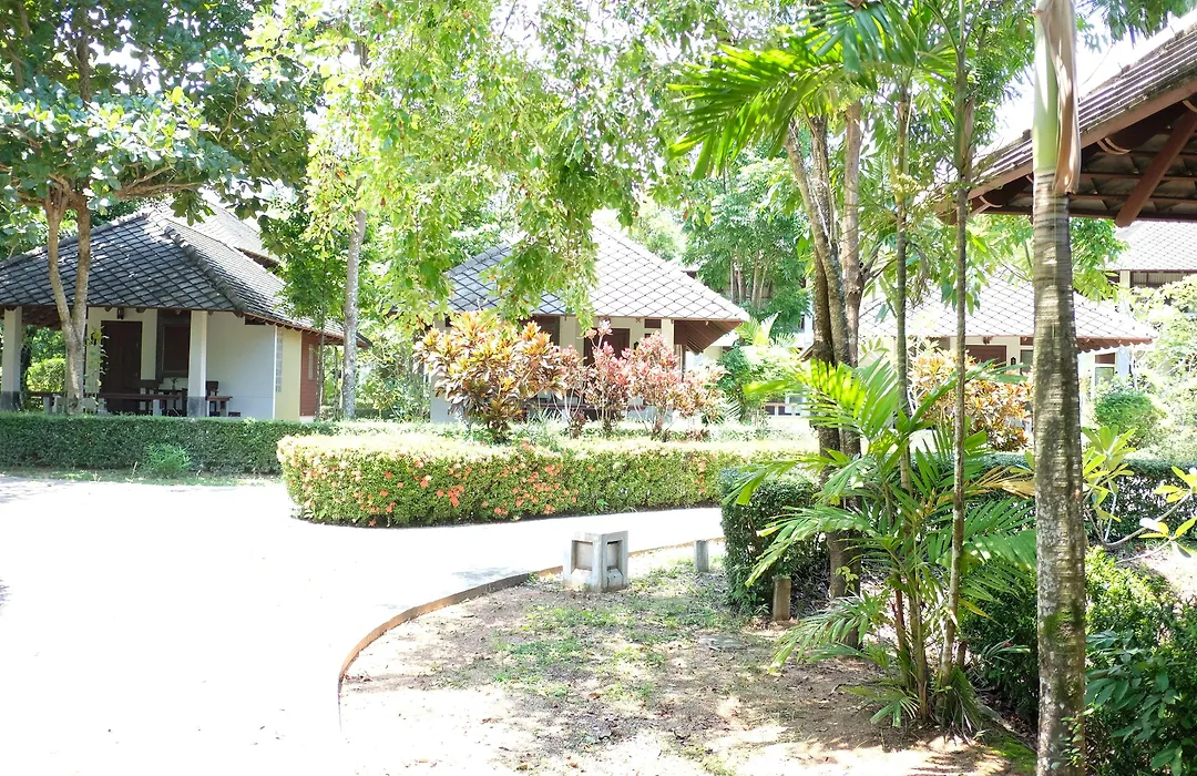 Lah Own Khaolak Resort-1