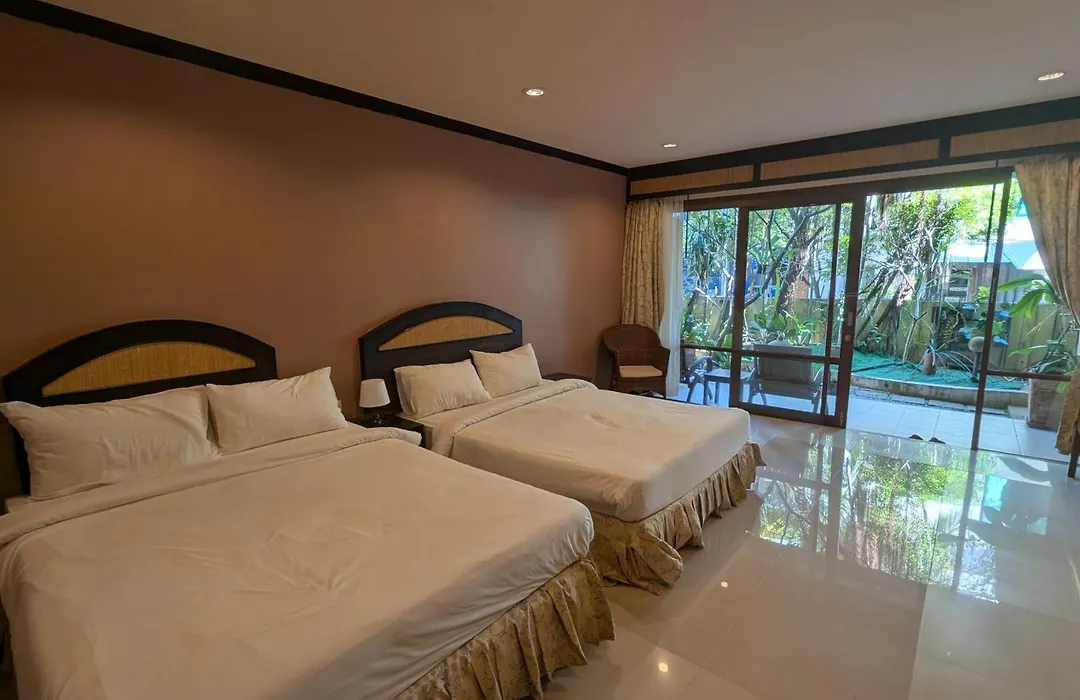 Summer Inn-1