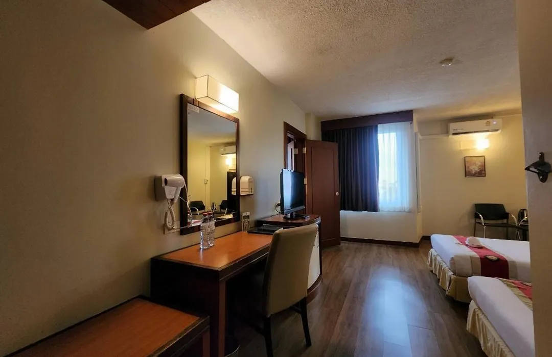 Hatyai Golden Crown Hotel-1