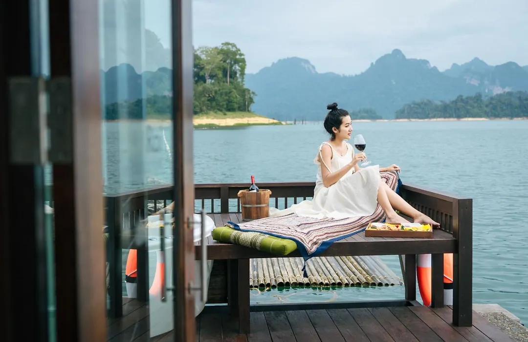 500 Rai Floating Resort-1