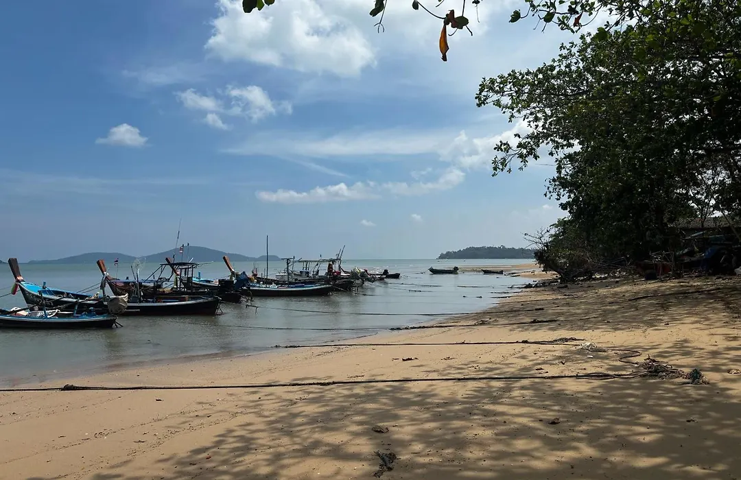 Aqua Resort Phuket - Near Beach And Chalong Pier-1