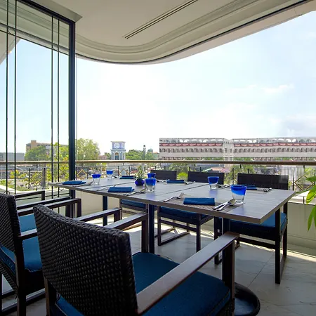 Courtyard By Marriott Phuket Town-3