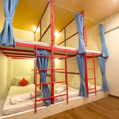 Sleepy Station Hostel-3