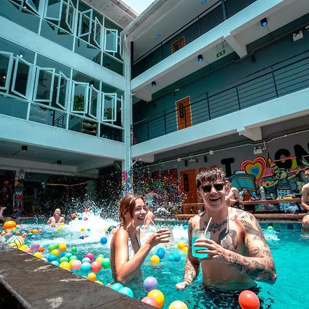 Mad Monkey Chiang Mai-3