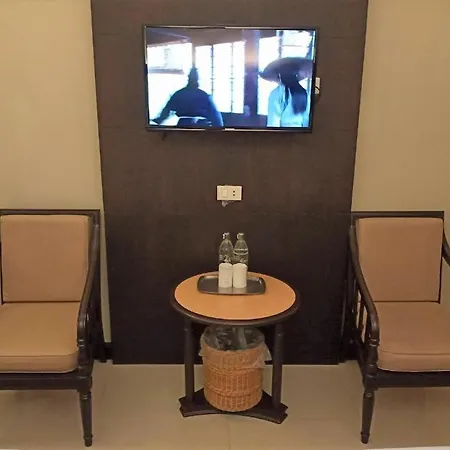 Cathay Hotel-3