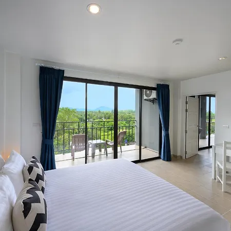 Maikhao Hotel, Phuket-2