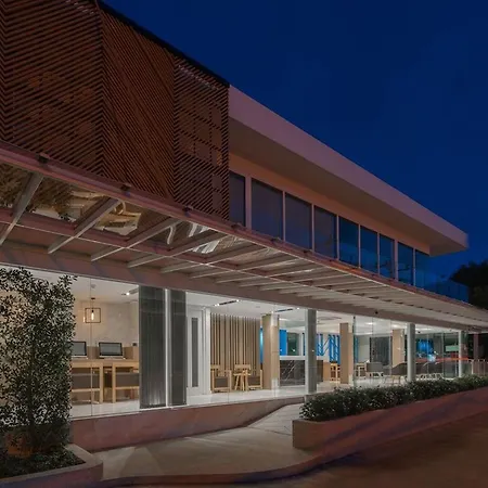 The Beachfront Hotel Phuket-2