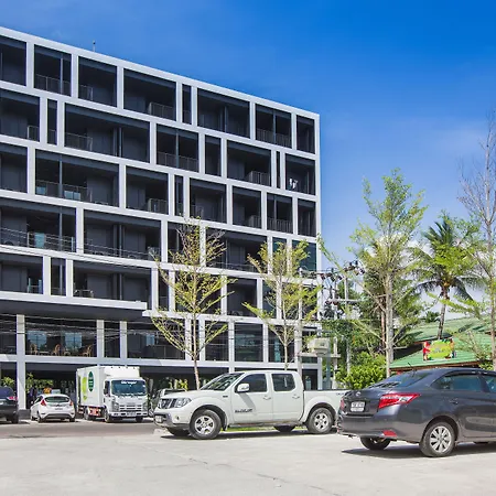 Blu Monkey Hub And Hotel Phuket Town-3