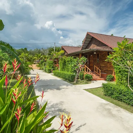 Pinthong Aonang Villa-3