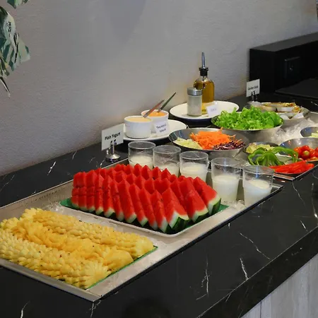 C & N Hotel Patong, Phuket-3