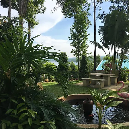 Barefeet Heaven Hill Naturist Resort-3