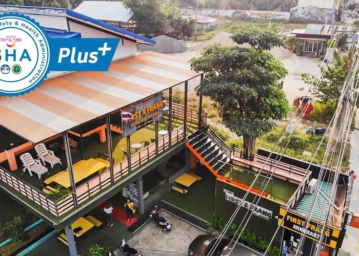 First And Frang Hotel - Koh Phangan