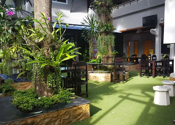 First And Frang Hotel - Koh Phangan