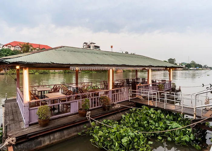 Ayothaya Riverside