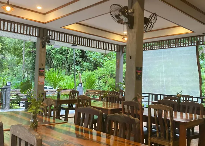 Khao Sok Nature Resort Khao Sok National Park, Thailand