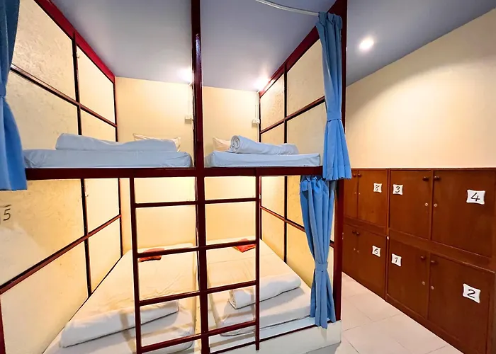 Sleepy Station Hostel