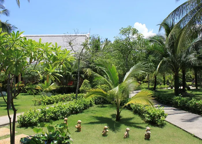 Mukdara Beach Villa & Spa Hotel