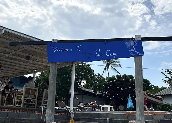 The Cosy Sunset Beach Resort & Restaurant