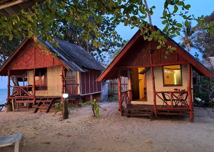 Breizh Cape Beach Bungalows Ko Lanta, Thailand