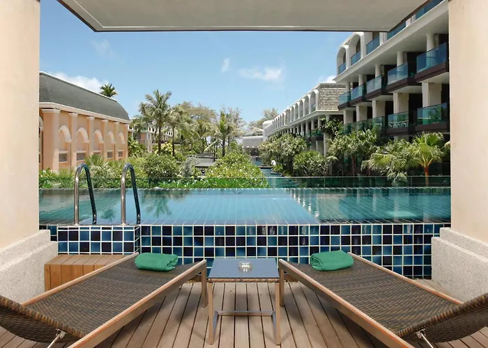 Phuket Graceland And Spa