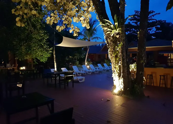 Lanta Pearl Beach Resort