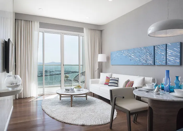 White Sand Beach Residences Pattaya