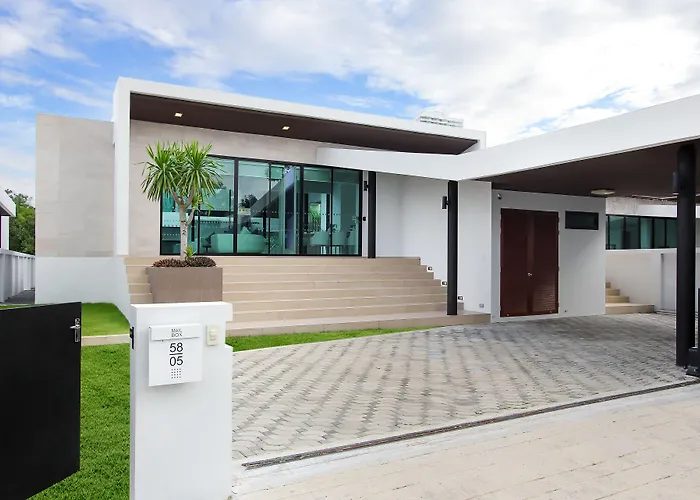 White Sand Beach Residences Pattaya