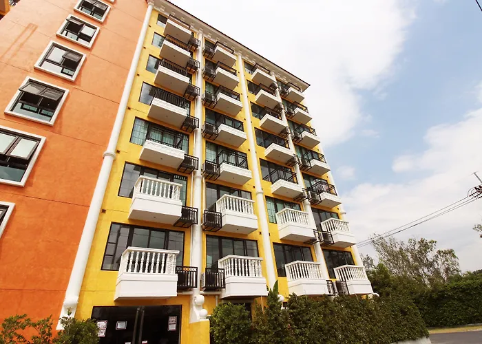 Venetian Resort Pattaya - Quiet Oasis - Huge Waterpark, Gym, Sauna & Kids Playground